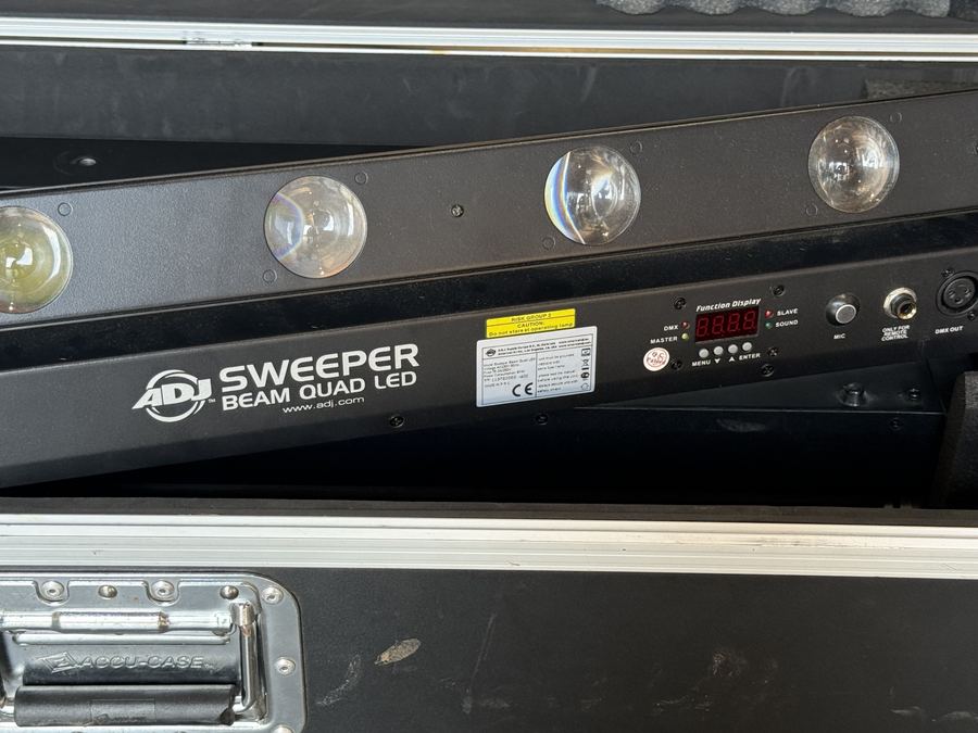 ADJ Sweeper Quad Led d'occasion